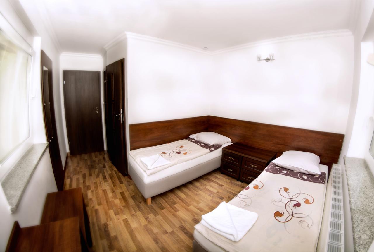 Motel W Lace โบเลสวาเวียส ภายนอก รูปภาพ